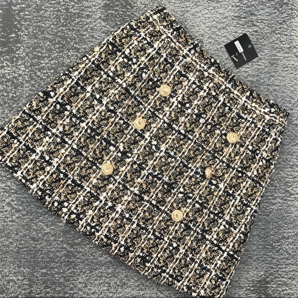 💥NEW💥Plaid Tweed Mini Skirt - Picture 2 of 8